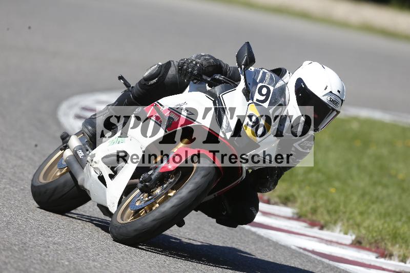 /Archiv-2025/48 25.08.2025 Cornu Master School ADR/blau-bleu/90